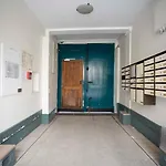 Studio Intime proche de République